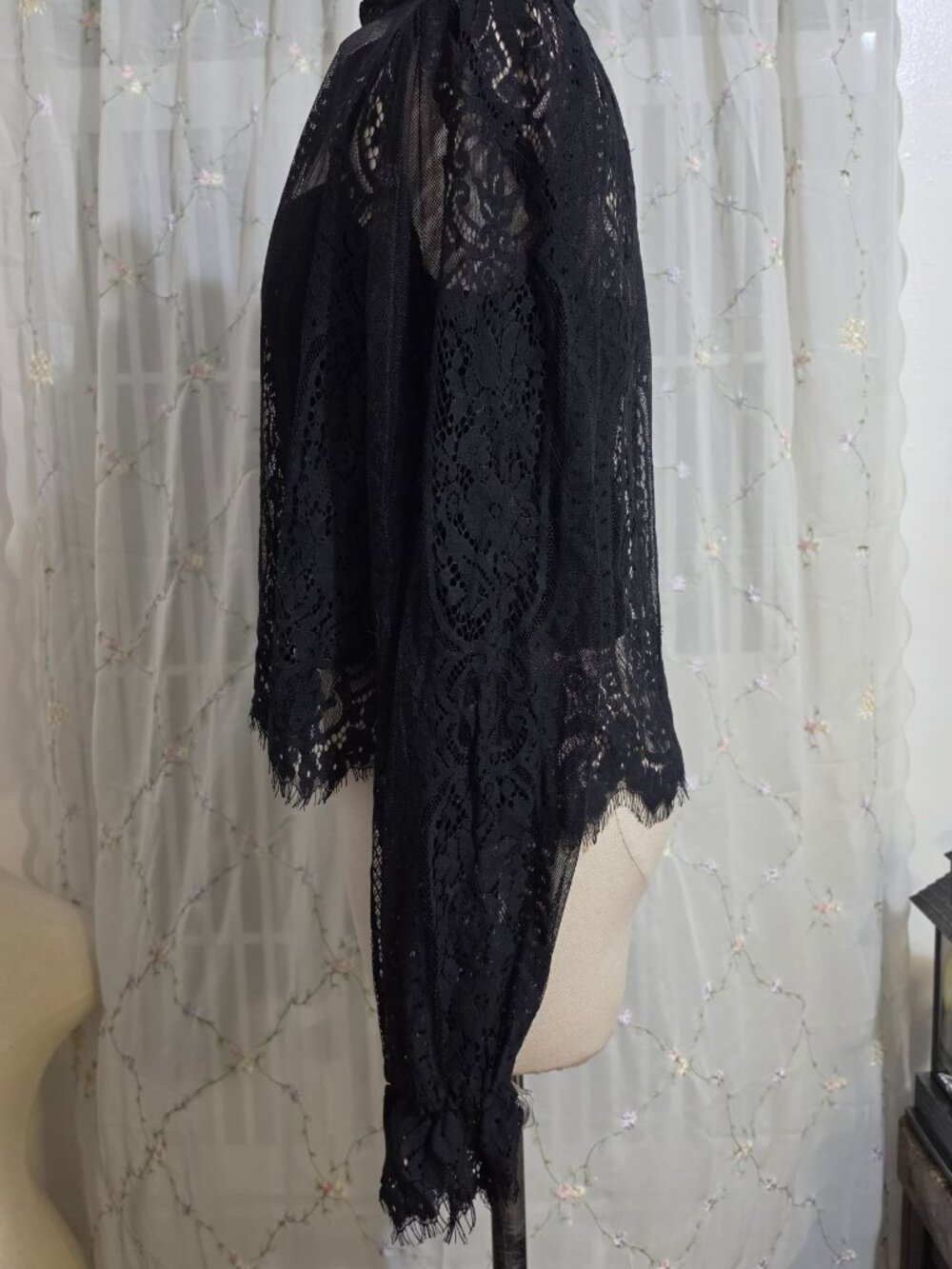 New Francesca's Black Blouse - Picture 8 of 14